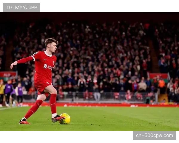 官方:里昂边锋切尔基因膝盖韧带损伤,预计缺席本赛季剩余比赛